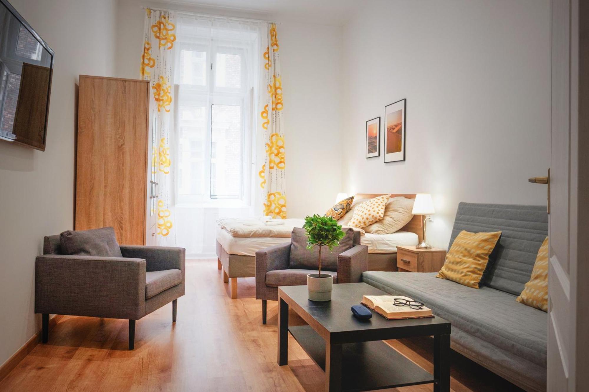 Apartamento Jozsef Krt 3Br - Near Corvin Budapest Exterior foto